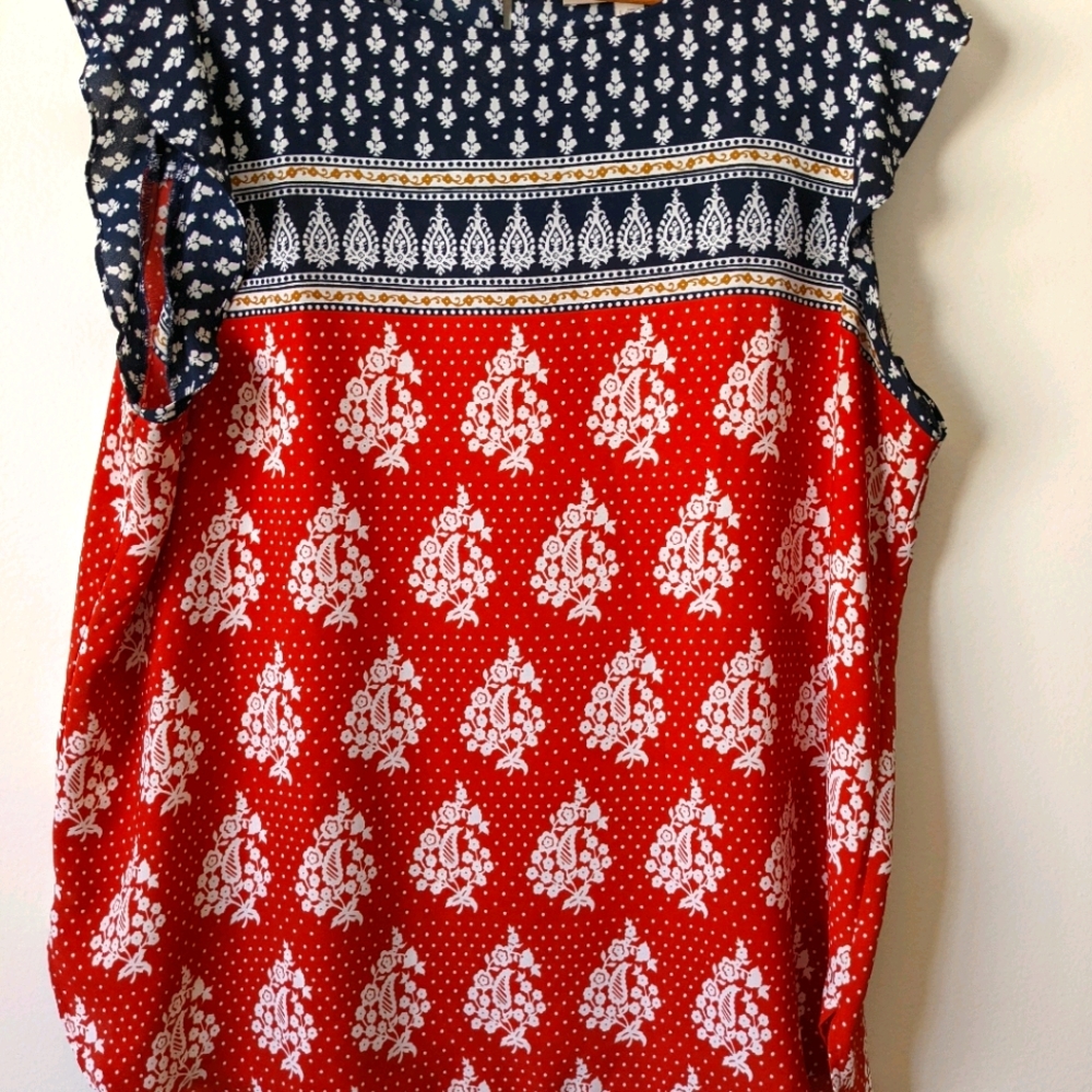 Flowy cap sleeve top